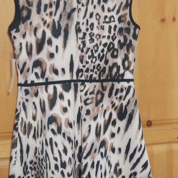 Sandra Darren Leopard Print Dress l Animal Print - Picture 4 of 8